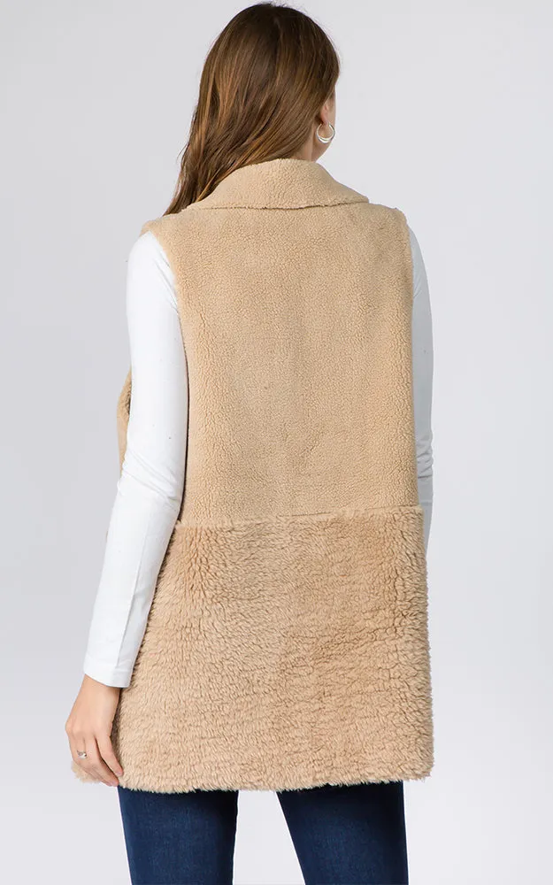 VA91B7 Faux Shearling Reversible Vest with Pockets