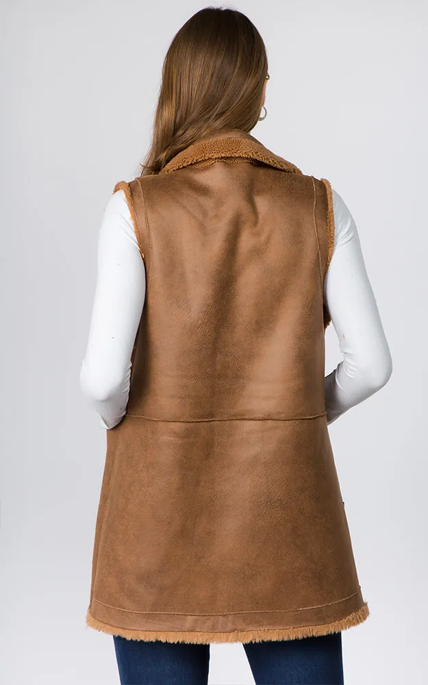 VA91B7 Faux Shearling Reversible Vest with Pockets
